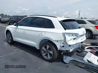 2025 Audi Q5 Premium с VIN WA1ABAFY3S2050913, выставлен на аукционе IAAI как лот 42403495 с пробегом 1 673 миль миль и . История ставок и продаж доступна на DreamBid. Изображение 3.