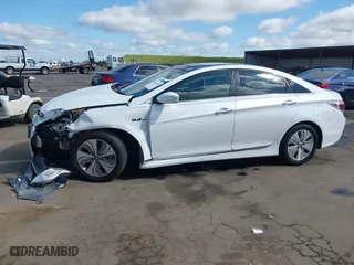 2015 Hyundai Sonata Hybrid Limited with VIN KMHEC4A40FA124788, listed as a IAAI auction lot 41936920 with 112,002 mi miles. Bid and sale history available at carsss.com. Image 14.
