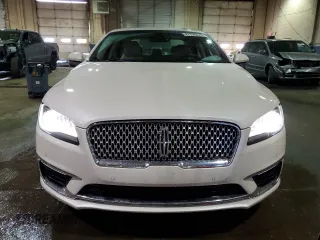 2019 Lincoln MKZ Reserve II with VIN 3LN6L5F98KR634241, listed as a Copart auction lot 47790075 with 54,004 mi miles and Clean title. Bid and sale history available at DreamBid. Image 5.