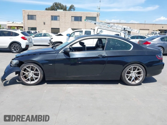 2008 BMW 3 Series 335i with VIN WBAWB73588P041772, listed as a IAAI auction lot 42277136 with 188,081 mi miles and . Bid and sale history available at DreamBid. Image 15.