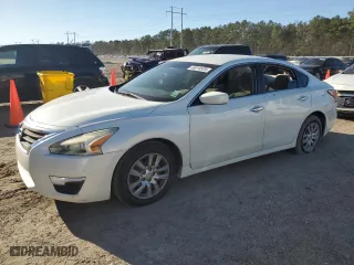 2014 Nissan Altima 2.5 S with VIN 1N4AL3AP0EN255742, listed as a Copart auction lot 48010525 with 132,927 mi miles and Salvage Title. Bid and sale history available at carsss.com. Image 1.