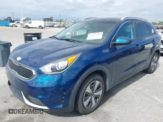 2017 Kia Niro LX with VIN KNDCB3LC6H5075363, listed as a IAAI auction lot 42132101 with 60,595 mi miles. Bid and sale history available at carsss.com. Image 17.