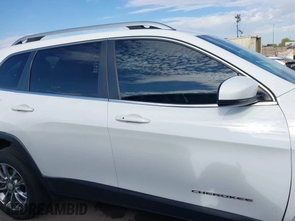 2020 Jeep Cherokee Latitude Plus with VIN 1C4PJLLB4LD634130, listed as a IAAI auction lot 42644338 with 117,774 mi miles and . Bid and sale history available at DreamBid. Image 14.