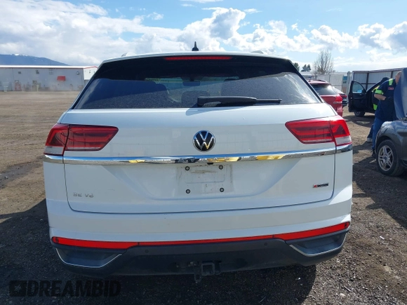 2022 Volkswagen Atlas SE with VIN 1V2HE2CA8NC224402, listed as a IAAI auction lot 41964747 with 50,233 mi miles and . Bid and sale history available at DreamBid. Image 17.