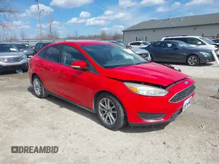 2016 Ford Focus SE z VIN 1FADP3F29GL342973, wystawiony jako IAAI lot #41870483 z przebiegiem 121 709 mil mil oraz . Historia ofert i sprzedaży dostępna na DreamBid. Obrazek 1.