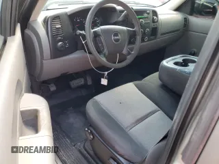 2008 GMC Sierra 1500 Work Truck с VIN 1GTEC14C78E131674, выставлен на аукционе Copart как лот 59882414 с пробегом 222 102 миль миль и Списание • Salvage title. История ставок и продаж доступна на DreamBid. Изображение 8.