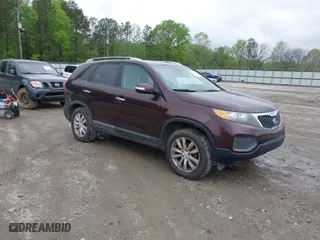 2011 Kia Sorento LX with VIN 5XYKT4A21BG123911, listed as a IAAI auction lot 41979105 with NaN miles. Bid and sale history available at carsss.com. Image 1.
