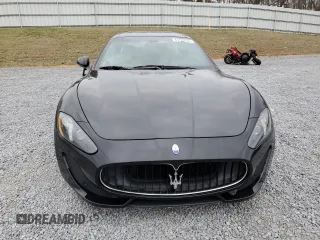 2015 Maserati GranTurismo Sport with VIN ZAM45VLA0F0127582, listed as a Copart auction lot 41279354 with 48,993 mi miles. Bid and sale history available at carsss.com. Image 5.