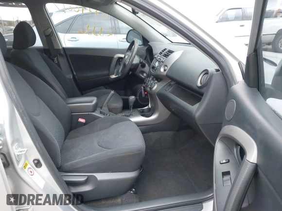 2007 Toyota RAV4 Sport with VIN JTMBK32V376021624, listed as a IAAI auction lot 41777001 with 226,262 mi miles. Bid and sale history available at carsss.com. Image 5.