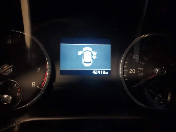 2021 Kia Telluride EX with VIN 5XYP3DHC9MG139717, listed as a IAAI auction lot 41629124 with 42,419 mi miles and . Bid and sale history available at DreamBid. Image 7.