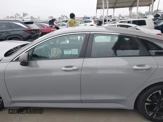 2023 Kia K5 GT-Line z VIN 5XXG64J27PG199321, wystawiony jako IAAI lot #42153677 z przebiegiem 28 798 mil mil oraz . Historia ofert i sprzedaży dostępna na DreamBid. Obrazek 14.