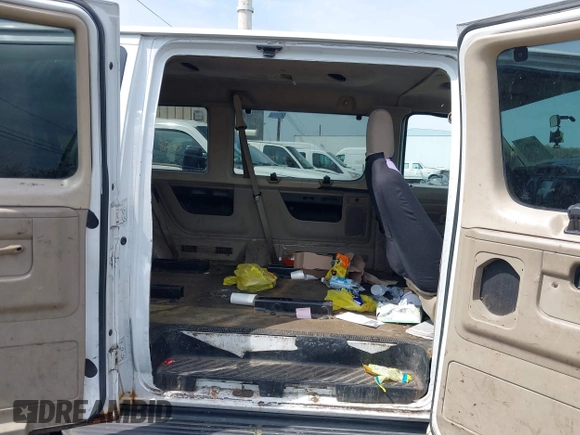 2010 Ford Econoline Passenger XL with VIN 1FBNE3BL2ADA45570, listed as a IAAI auction lot 42068419 with 262,455 mi miles and . Bid and sale history available at DreamBid. Image 8.