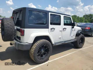 2017 Jeep Wrangler Unlimited Sahara with VIN 1C4BJWEG7HL684621, listed as a Copart auction lot 62403015 with 92,786 mi miles and Salvage title. Bid and sale history available at DreamBid. Image 3.
