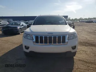 2011 Jeep Grand Cherokee Laredo with VIN 1J4RR4GG9BC586118, listed as a Copart auction lot 61743755 with 145,718 mi miles and Clean title. Bid and sale history available at DreamBid. Image 5.