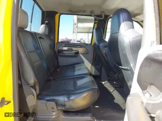 2005 Ford Super Duty F-250 XL with VIN 1FTSW21P65EA43184, listed as a IAAI auction lot 41643722 with 196,112 mi miles. Bid and sale history available at carsss.com. Image 8.