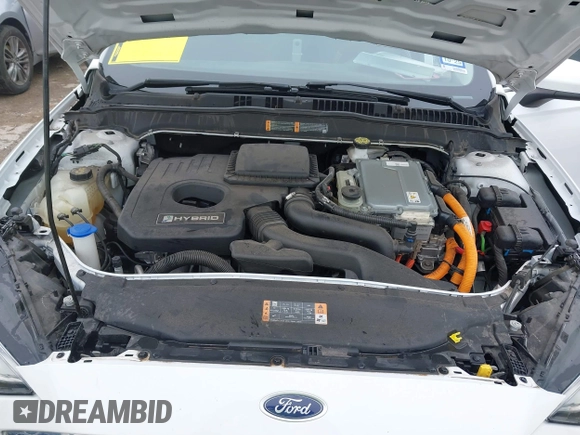 2020 Ford Fusion SE with VIN 3FA6P0LU2LR266943, listed as a IAAI auction lot 42160987 with 61,435 mi miles and . Bid and sale history available at DreamBid. Image 10.