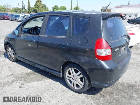 2007 Honda Fit Sport z VIN JHMGD38607S021022, wystawiony jako IAAI lot #42274897 z przebiegiem 277 486 mil mil oraz . Historia ofert i sprzedaży dostępna na DreamBid. Obrazek 3.