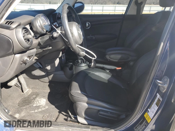 2016 MINI Hardtop 4 Door with VIN WMWXU1C53G2D11582, listed as a Copart auction lot 47461225 with 99,378 mi miles and Salvage Title. Bid and sale history available at DreamBid. Image 7.
