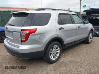 2015 Ford Explorer with VIN 1FM5K7B89FGA64142, listed as a IAAI auction lot 41943358 with 140,845 mi miles and . Bid and sale history available at carsss.com. Image 4.