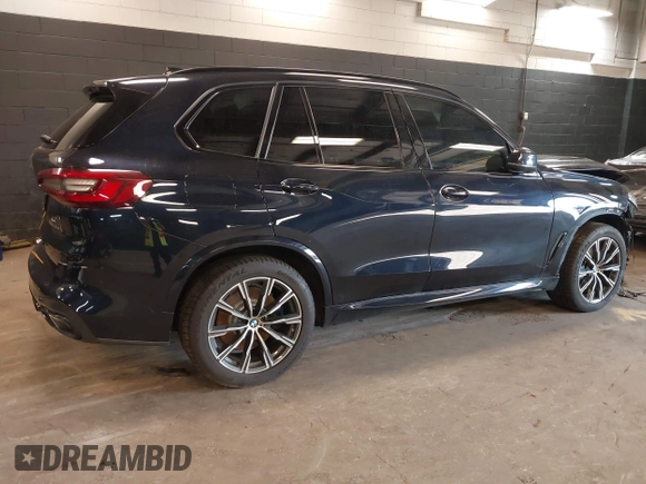 2023 BMW X5 M50i z VIN 5UXJU4C06P9R40495, wystawiony jako IAAI lot #42162049 z przebiegiem 57 179 mil mil oraz . Historia ofert i sprzedaży dostępna na DreamBid. Obrazek 4.