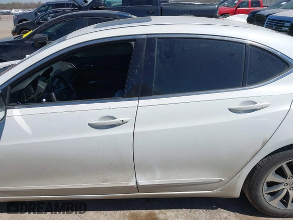 2016 Acura TLX with VIN 19UUB1F31GA001991, listed as a IAAI auction lot 41850750 with 239,675 mi miles. Bid and sale history available at carsss.com. Image 14.