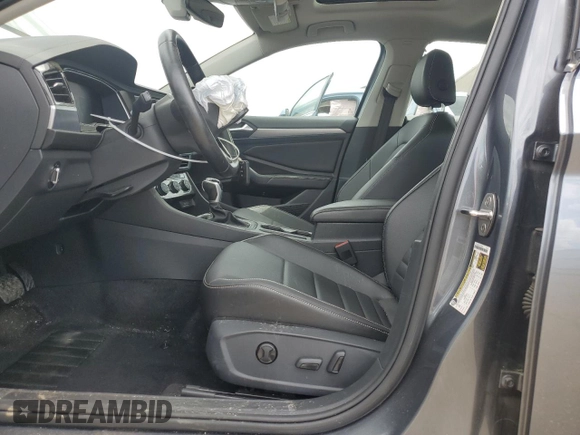 2022 Volkswagen Jetta SE with VIN 3VW7M7BU2NM013040, listed as a Copart auction lot 56342075 with 31,171 mi miles and Salvage title. Bid and sale history available at DreamBid. Image 7.
