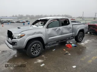 2021 Toyota Tacoma 4WD SR5 with VIN 3TMDZ5BN7MM105408, listed as a Copart auction lot 45128645 with 0 mi miles and Salvage Title. Bid and sale history available at carsss.com. Image 1.