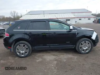 2008 Lincoln MKX z VIN 2LMDU88CX8BJ33894, wystawiony jako IAAI lot #42062310 z przebiegiem 254 077 mil mil oraz . Historia ofert i sprzedaży dostępna na DreamBid. Obrazek 13.