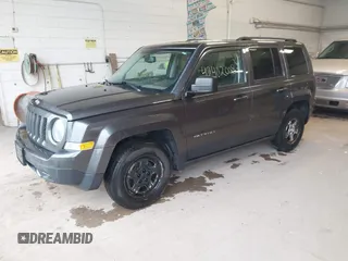 2016 Jeep Patriot Sport z VIN 1C4NJPBA8GD524615, wystawiony jako IAAI lot #42402008 z przebiegiem 196 800 mil mil oraz . Historia ofert i sprzedaży dostępna na DreamBid. Obrazek 2.