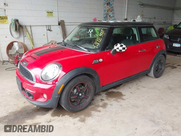 2011 MINI Hardtop S с VIN WMWSV3C53BTY21966, выставлен на аукционе IAAI как лот 42488361 с пробегом 114 029 миль миль и . История ставок и продаж доступна на DreamBid. Изображение 2.