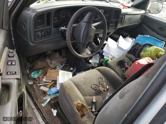 2003 Chevrolet Silverado 1500 LT with VIN 1GCEK19T33Z169884, listed as a Copart auction lot 89355835 with 0 mi miles and Salvage Title. Bid and sale history available at carsss.com. Image 8.
