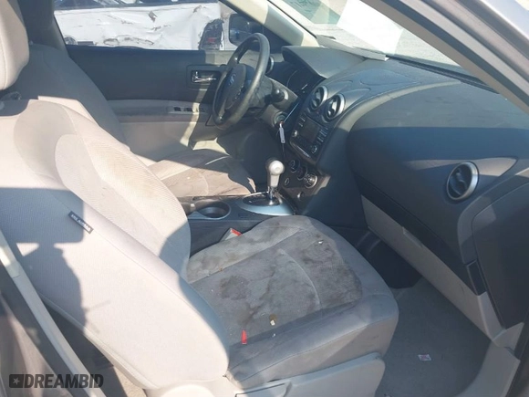 2015 Nissan Rogue Select S with VIN JN8AS5MTXFW667720, listed as a IAAI auction lot 40079417 with 135,882 mi miles. Bid and sale history available at carsss.com. Image 5.