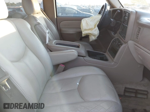 2003 Chevrolet Suburban LT z VIN 3GNEC16Z03G317762, wystawiony jako IAAI lot #40997537 z przebiegiem Nie podano mil oraz . Historia ofert i sprzedaży dostępna na DreamBid. Obrazek 5.