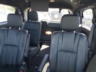 2019 Dodge Grand Caravan GT with VIN 2C4RDGEG0KR640664, listed as a IAAI auction lot 42139160 with 73,591 mi miles and . Bid and sale history available at DreamBid. Image 8.