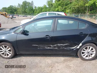 2017 Kia Forte S z VIN 3KPFL4A76HE009647, wystawiony jako IAAI lot #42400267 z przebiegiem 93 415 mil mil oraz . Historia ofert i sprzedaży dostępna na DreamBid. Obrazek 15.