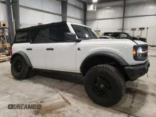 2022 Ford Bronco with VIN 1FMEE5BP6NLA75110, listed as a Copart auction lot 85467124 with 20,590 mi miles and Salvage Title. Bid and sale history available at DreamBid. Image 4.