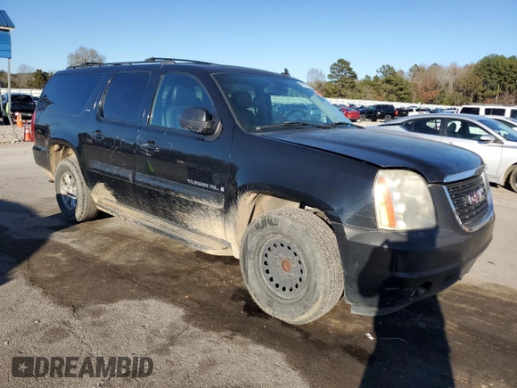 2008 GMC Yukon XL SLE w/3SA with VIN 1GKFC16018R184102, listed as a Copart auction lot 85767594 with 225,017 mi miles and Clean Title. Bid and sale history available at carsss.com. Image 4.