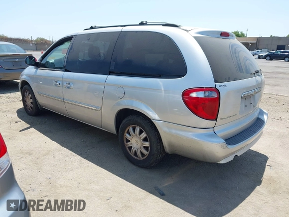 2007 Chrysler Town & Country Touring with VIN 2A8GP54L27R358317, listed as a IAAI auction lot 42492735 with 138,165 mi miles and . Bid and sale history available at DreamBid. Image 3.