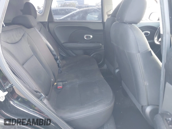 2015 Kia Soul z VIN KNDJN2A28F7169376, wystawiony jako IAAI lot #41910666 z przebiegiem 133 869 mil mil oraz . Historia ofert i sprzedaży dostępna na DreamBid. Obrazek 8.