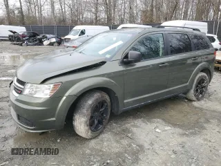 2018 Dodge Journey SE with VIN 3C4PDCAB7JT445621, listed as a Copart auction lot 43879445 with 100,700 mi miles and Salvage Title. Bid and sale history available at carsss.com. Image 1.