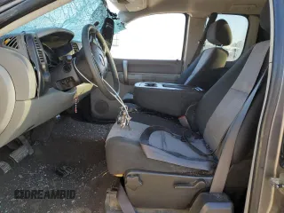 2008 GMC Sierra 1500 Work Truck z VIN 1GTEC19X98Z296159, wystawiony jako Copart lot #87528965 z przebiegiem 173 545 mil mil oraz Szkoda całkowita • Salvage title. Historia ofert i sprzedaży dostępna na DreamBid. Obrazek 7.