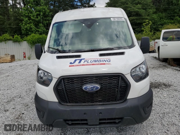 2023 Ford Transit Cargo с VIN 1FTBR1C8XPKB12972, выставлен на аукционе Copart как лот 56730265 с пробегом 47 835 миль миль и Списание • Salvage title. История ставок и продаж доступна на DreamBid. Изображение 5.