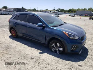 2020 Kia Niro EX Premium with VIN KNDCE3LC5L5366372, listed as a Copart auction lot 56239174 with 39,552 mi miles and Salvage Title. Bid and sale history available at carsss.com. Image 4.