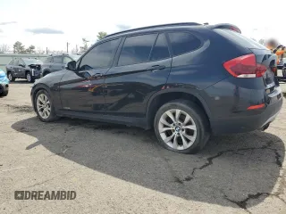 2014 BMW X1 xDrive28i z VIN WBAVL1C5XEVY20300, wystawiony jako Copart lot #51334275 z przebiegiem 175 652 mil mil oraz Tytuł czysty. Historia ofert i sprzedaży dostępna na DreamBid. Obrazek 2.
