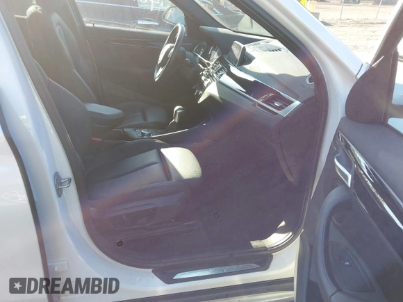 2019 BMW X1 xDrive28i with VIN WBXHT3C57K5L89697, listed as a IAAI auction lot 40729513 with 46,319 mi miles and . Bid and sale history available at DreamBid. Image 5.