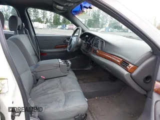 2004 Buick LeSabre Custom with VIN 1G4HP52K344105829, listed as a IAAI auction lot 41907027 with 141,389 mi miles and . Bid and sale history available at carsss.com. Image 5.