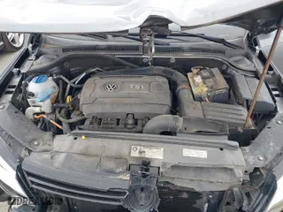 2014 Volkswagen Jetta Sedan SE with VIN 3VWD07AJ1EM271717, listed as a IAAI auction lot 41987749 with 142,296 mi miles. Bid and sale history available at carsss.com. Image 10.