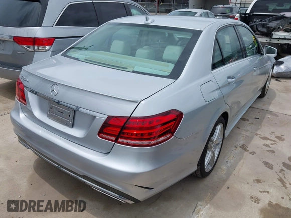 2014 Mercedes-Benz E 350 Sport with VIN WDDHF5KB3EA839953, listed as a IAAI auction lot 42383933 with 109,848 mi miles and . Bid and sale history available at DreamBid. Image 4.
