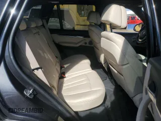 2017 BMW X5 xDrive50i z VIN 5UXKR6C38H0U13320, wystawiony jako Copart lot #48004895 z przebiegiem 84 307 mil mil oraz Szkoda całkowita • Salvage title. Historia ofert i sprzedaży dostępna na DreamBid. Obrazek 11.