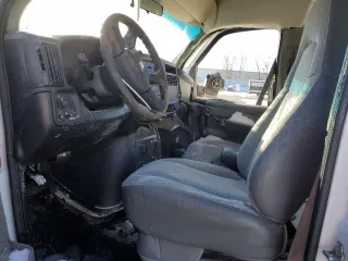 2004 GMC Savana Cargo Van with VIN 1GTGG25V641201119, listed as a Copart auction lot 41638185 with 142,757 mi miles and Clean Title. Bid and sale history available at carsss.com. Image 7.